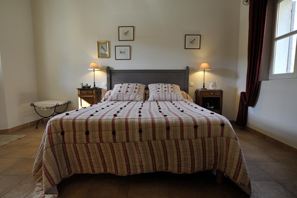 Mas De Lure Bed & Breakfast Salon-de-Provence Eksteriør bilde