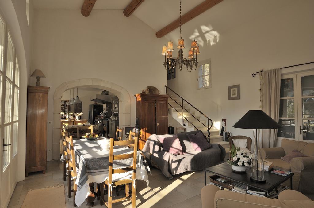 Mas De Lure Bed & Breakfast Salon-de-Provence Eksteriør bilde