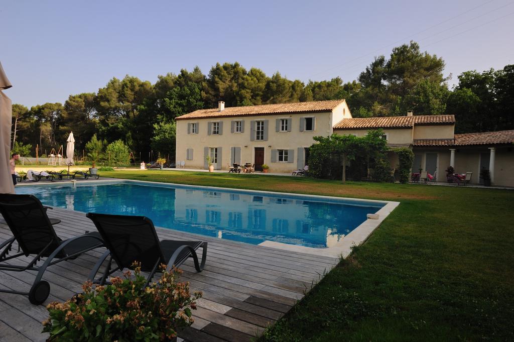 Mas De Lure Bed & Breakfast Salon-de-Provence Eksteriør bilde